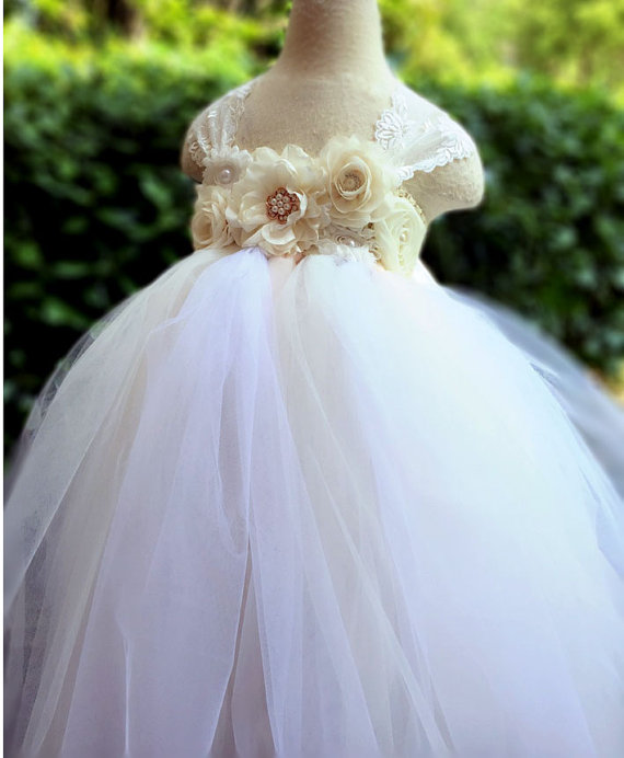 زفاف - Flower girl dress Lace chiffton flowers Ivory tutu dress baby dress toddler birthday dress wedding dress 1-8T