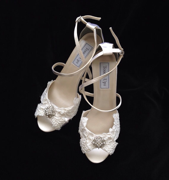 زفاف - MICKEY IVORY - Alencon Lace Bridal Wedding Wedge Heels 3 inch Heels, Lace Bridal Shoes, Lace Bridal Wedge
