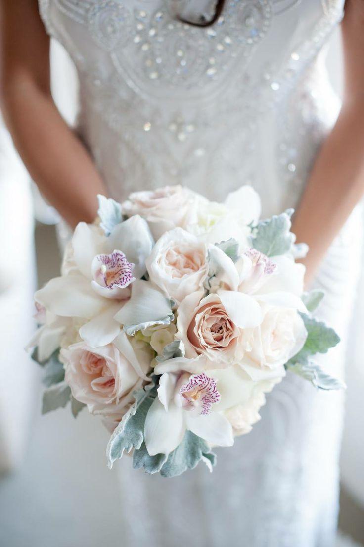 Hochzeit - Bridal Bouquets Light Shades