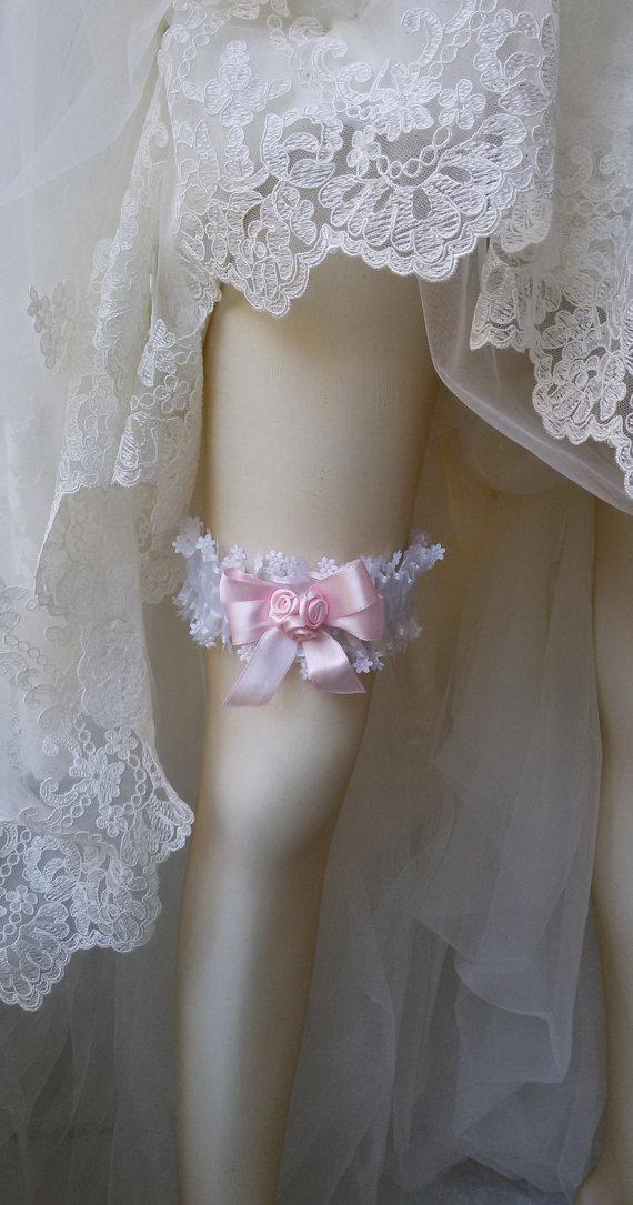 Mariage - Wedding leg garter, Wedding Garter Set, Ribbon Garter , Wedding Accessory, Pink Lace accessories, Bridal garter, Of white wedding garter