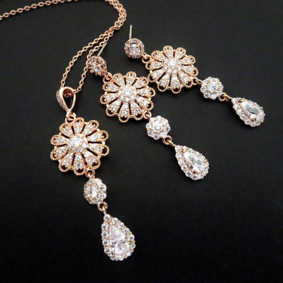 Mariage - Rose Gold Wedding necklace, Rose Gold Bridal earrings, Crystal Bridal necklace, Rose Gold Bridal jewelry, Wedding necklace set, Rose Gold
