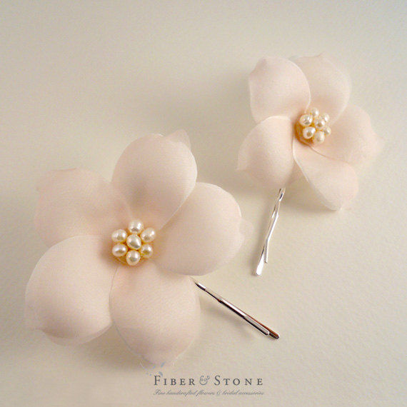 زفاف - Pure SILK, Blush Pink Wedding Hair Flowers, Spring Wedding Hair Pins, Freshwater Pearls, Beach Wedding Hair Accessories, Bridal Hair Flower