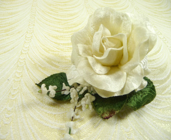 Wedding - Creamy White Ivory Velvet Rose Millinery Flower with Forget Me Nots and Leaves for Corsages Hats Hair Clips Bridal Bouquets Crafts Weddings