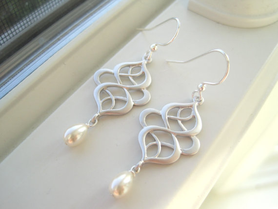 Wedding - Silver Swirl Earrings - Ivory Bridal Earrings - Pearl Chandelier Earrings - Oriental Earrings - White Swirl Earrings - Pearl Bridal Earrings
