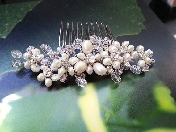 Hochzeit - Pearl Hair Comb, Wedding Headpiece, Bridal Hair Accessory with Pearls Crystals and Rhinestones Bridal Head Piece Hairpiece