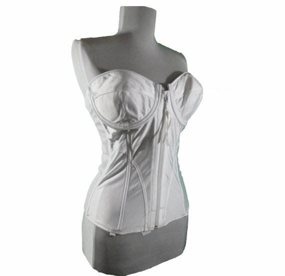 زفاف - Bridal White Merrywidow bustier bra with zip front 11 bones, size 38C