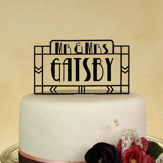 Mariage - Wedding cake topper Mr. and Mrs. personalized with floating letters includes display base by Distinctly Inspired (style G-1)
