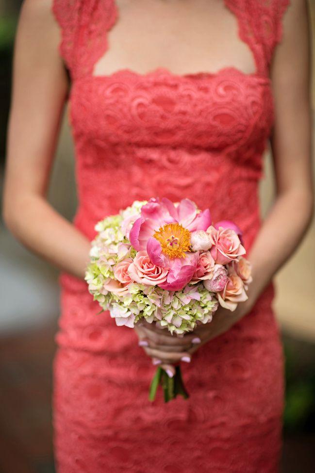 Mariage - Lace And Coral Tavern Garden Wedding