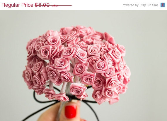 Mariage - SALE 10% OFF 144 Dusty Rose Miniature Fabric Roses / 12 Dozen Flowers / Bridal / Floral Arrangements / Wedding Favors / Millinery / Wedding