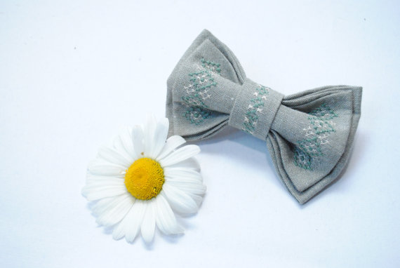 Wedding - Embroidered bow tie Grey bowtie Bow tie in handmade Mens bowtie Bow tie Bow ties Bow tie men Pretied bow tie Men bow tie Rustic wedding