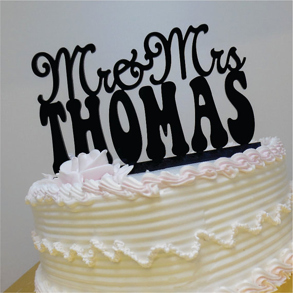 Mariage - Mr and Mrs Personalized Acrylic Wedding Cake Topper With Your Last Name - Amazing Laser Cut Initial Cake Topper