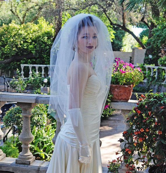 Hochzeit - Bridal Veil - Short Full Two Layer Simple Wedding Veil with Blusher - 60s Veil - Vintage Style Veil - Fingertip Veil - Venice