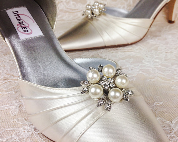 Свадьба - Bridal Shoe Clip, Crystal Shoe Clip, Rhinestone Shoe Clip, Embellishment for Bridal Shoes, Wedding Shoe Clips