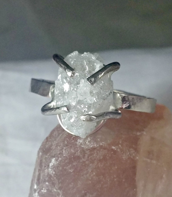 Mariage - 4.5 carat  Rough Diamond and White Gold engagement ring,  snow white raw diamond gemstone  ring,  solid gold wedding ring