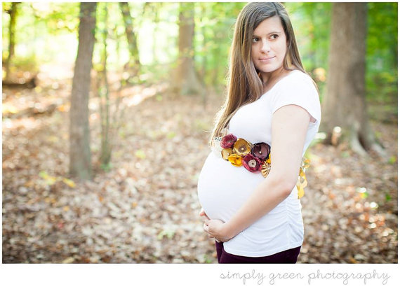 Свадьба - Rustic Flower Sash for Maternity, Wedding Sash, Pregnancy Photo Prop - Rustic Wedding - Fall - Autumn Wedding Sash