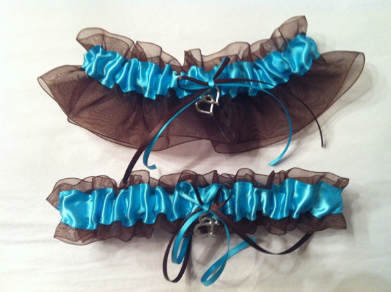 Свадьба - Turquoise and Brown Bridal Wedding Keepsake Garter or Set -  Plus Size Available - Choose Your Charm - Something Blue