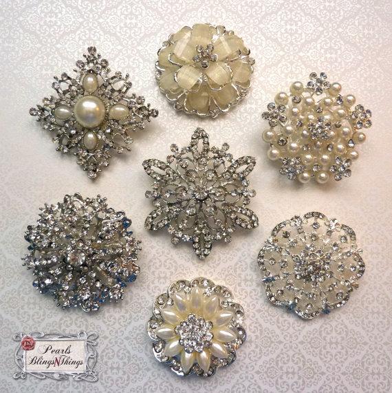 Mariage - 7 pc  "YOUR CHOICE"  Large Bridal Silver or Gold Metal Pearl Crystal Rhinestone Wedding Flat Back Brooch Bouquet