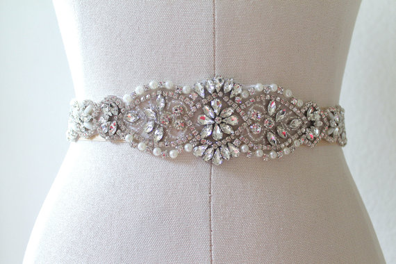 زفاف - Bridal Vintage Beaded Crystal, Pearl sash. Rhinestone Applique Wedding Belt. Bride Sash.  CALLISTA