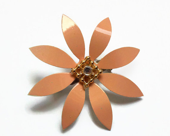 Hochzeit - Peach Enamel Flower Brooch Pin - New Small Size Metal Daisy for Wedding Broach Bouquet or Wear
