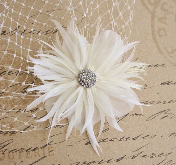 Wedding - Ivory Feather Fascinator, Wedding Hair Accessory, Bridal Fascinator, Feather Hair Piece, Feather Flower, Feather Hair Clip