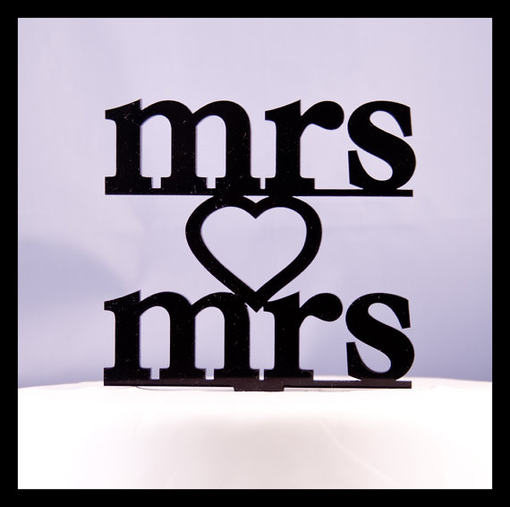 Mariage - Wedding Cake Topper Mrs heart Mrs Wedding Decorations