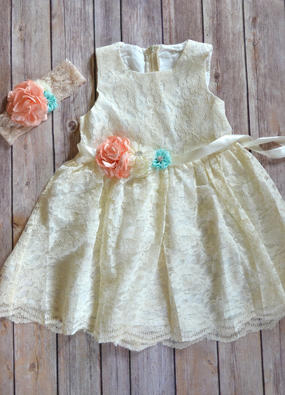 Свадьба - Coral Mint Ivory Lace Flower Girl Dress Headband set, Ivory Lace Wedding dress, Coral mint Wedding, Vintage Style Lace Dress