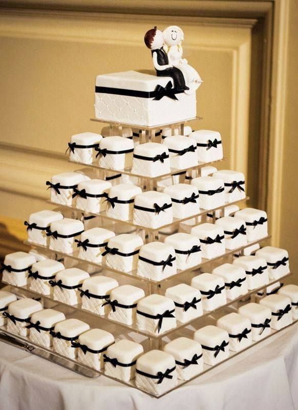 Mariage - Non-Traditional Tiered Desserts