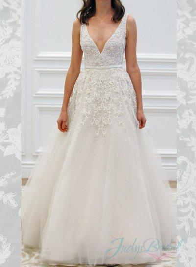 Mariage - JW16051 Exquisite strappy v neck pearls embroidery wedding dress inspirasi 2016