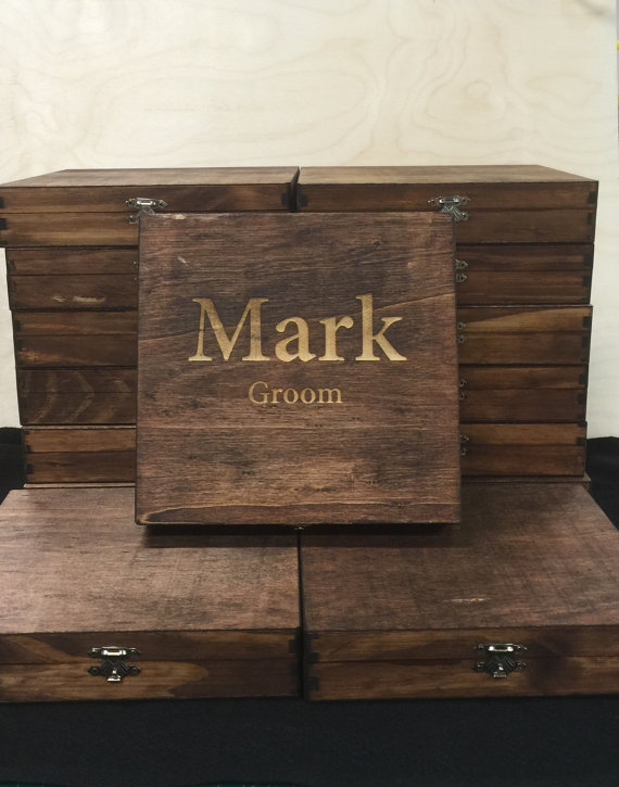 Hochzeit - Custom Cigar Box, Groomsmen Best Man Personalized Gift, Natural Wood Engraved Name, Unique Rustic Bridal Favor, Men's Gift Box, Memory Box