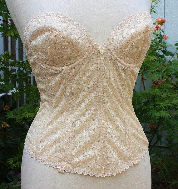 Свадьба - Bustier 36B Peach Ecru Long Line STrapless Boning Underwire Padded Vintage REtro 90s Sexy Lace Bridal Formal Corset