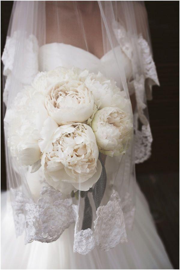 زفاف - Bouquets In White