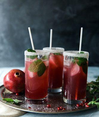 Свадьба - All About That Pom, Pomegranate Cocktail With Waiting On Martha & Project Sip