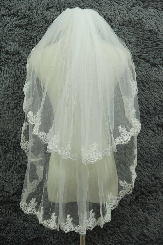 Hochzeit - 2T White Ivory Bridal Veil elbow lace veil veil veil comb comb veil  Alencon veil