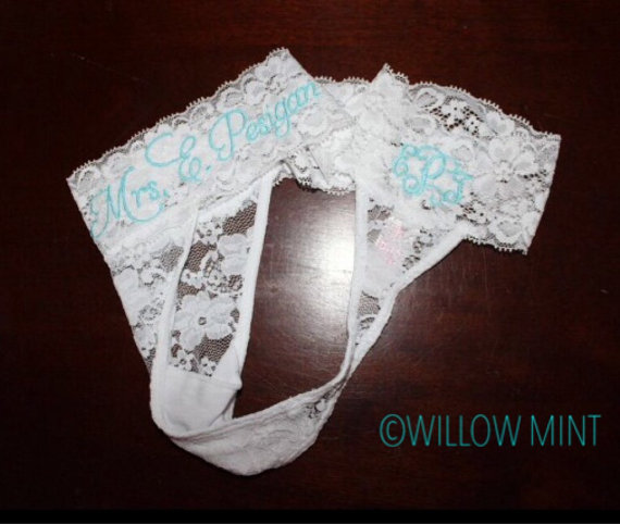 زفاف - Monogram bridal thongs; personalized lace underwear; something blue; monogram wedding panties; wedding date on panties