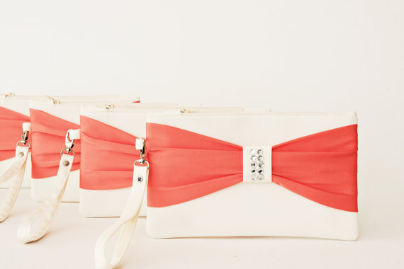 زفاف - Promotional sale   - SET OF 9   - Ivory coral bow wristelt clutch,bridesmaid gift ,wedding gift ,make up bag,zipper