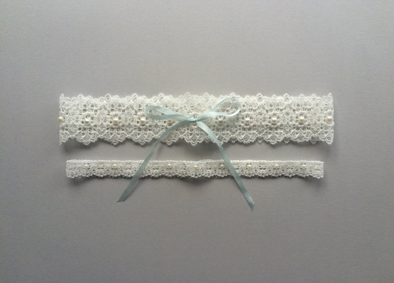 Hochzeit - Delicate lace garter set with pearl accents and silk bow, something blue garter, designer garter, wedding garter, bridal garter, bridal ling