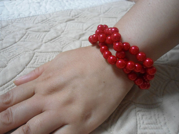 Mariage - Red  Pearl Bracelet,Triple Strands Pearl Bracelet,,Wedding Jewelry,Pearl Jewelry,Bridesmaid Bracelet,Glass Pearl Bracelet,Jewelry,Bracelet