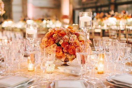 Mariage - Charolette's Coral, Creme, And Gold Wedding