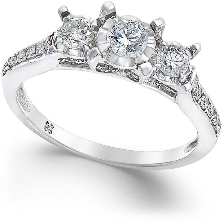 زفاف - Diamond 3-Stone Engagement Ring (1/2 ct. t.w.) in 14k White Gold