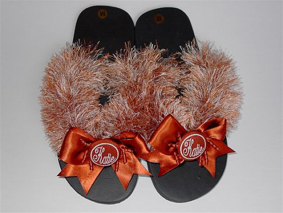 Свадьба - Fuzzy Flip Flops with Satin Bows, For Bride & Bridesmaids, Perfect for Beach and Outdoor Weddings, Monogrammed, Several Colors, Wedge