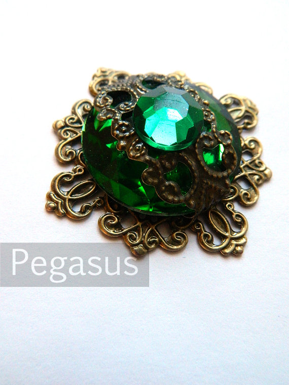 زفاف - Emerald City Royal Emerald Pendant (design 03)(1 Piece) Bronze Filigree Acrylic Flatback gem lovely for Steampunk or Elven Costumes