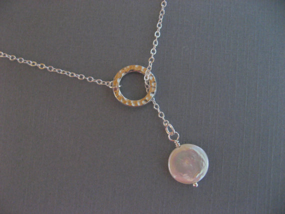 زفاف - Pearl Lariat Necklace, Pearl Necklace, Everyday Casual or Bridal, Bridesmaid gift