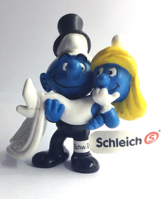 Свадьба - Smurf and Smurfette Bride and Groom Wedding Cake Topper / Decoration / Statue, collectible, wedding decoration, egst, Greece