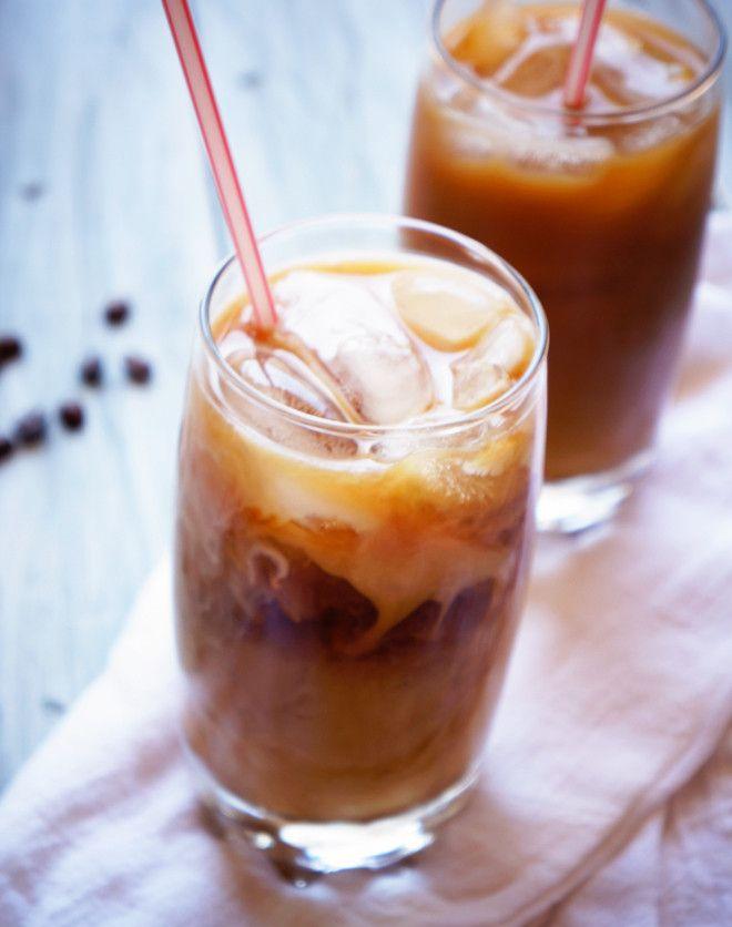 Hochzeit - How To Make A Gallon Of Iced Coffee In Just 15 Minutes