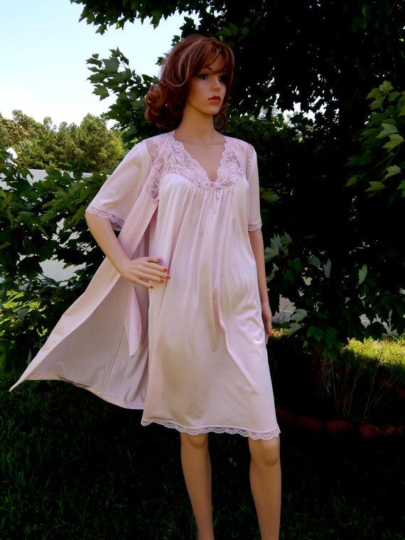 Wedding - Vintage Nightgown Robe 2-Piece Peignoir Set Collectibles JC Penney Pale Pink Nylon Size S, Pink Lounge Wear Nightie Set, Vintage Lingerie