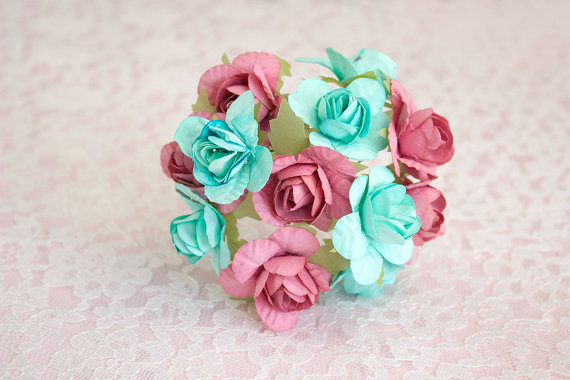 زفاف - Bouquet Mint Paper Flowers / Vintage Roses With Wire Stems / Set of Six Blossoms / Gift Wrapping / Wedding / More Colors Available