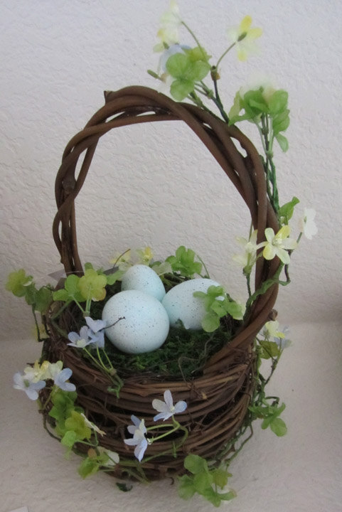 Mariage - Flower Basket with 3 Blue Eggs