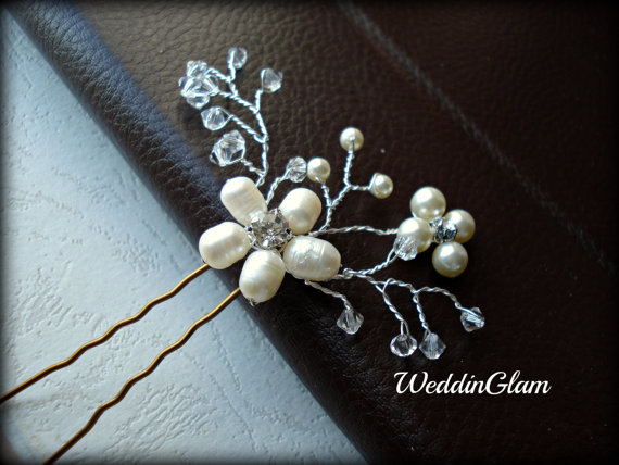 زفاف - Bridal Hair Pins, Wedding Hair Accessories, Swarovski Pearls Rhinestones, Bridesmaid Hairdo, Gold or Silver, Flower clip, Maid of honor gift