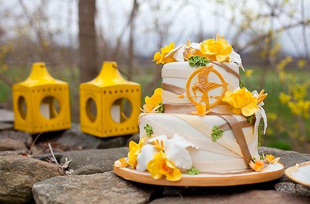 Свадьба - 19 Spectacularly Nerdy Wedding Cakes