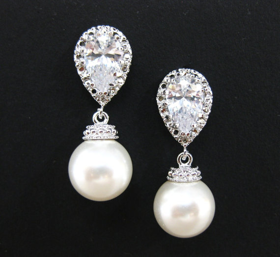 Mariage - Bridal Pearl Earrings Swarovski 10mm Round Pearl Earrings Drop Dangle Earrings Wedding Jewelry Bridesmaid Gift Bridal Earrings (E014)